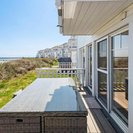 Weisse Strandvilla 61d *